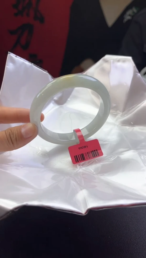 【闪购商品】翡翠手镯未镶嵌翡翠手镯