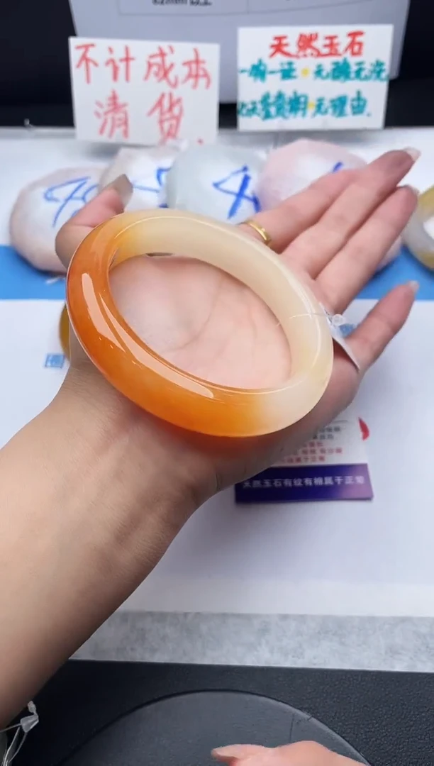 未镶嵌手镯石英质玉j109-HB64+