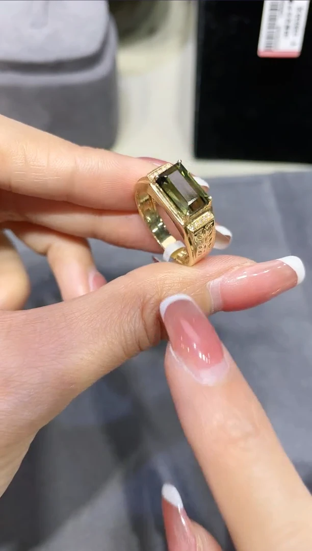 【闪购商品】碧玺戒指18K金镶嵌·