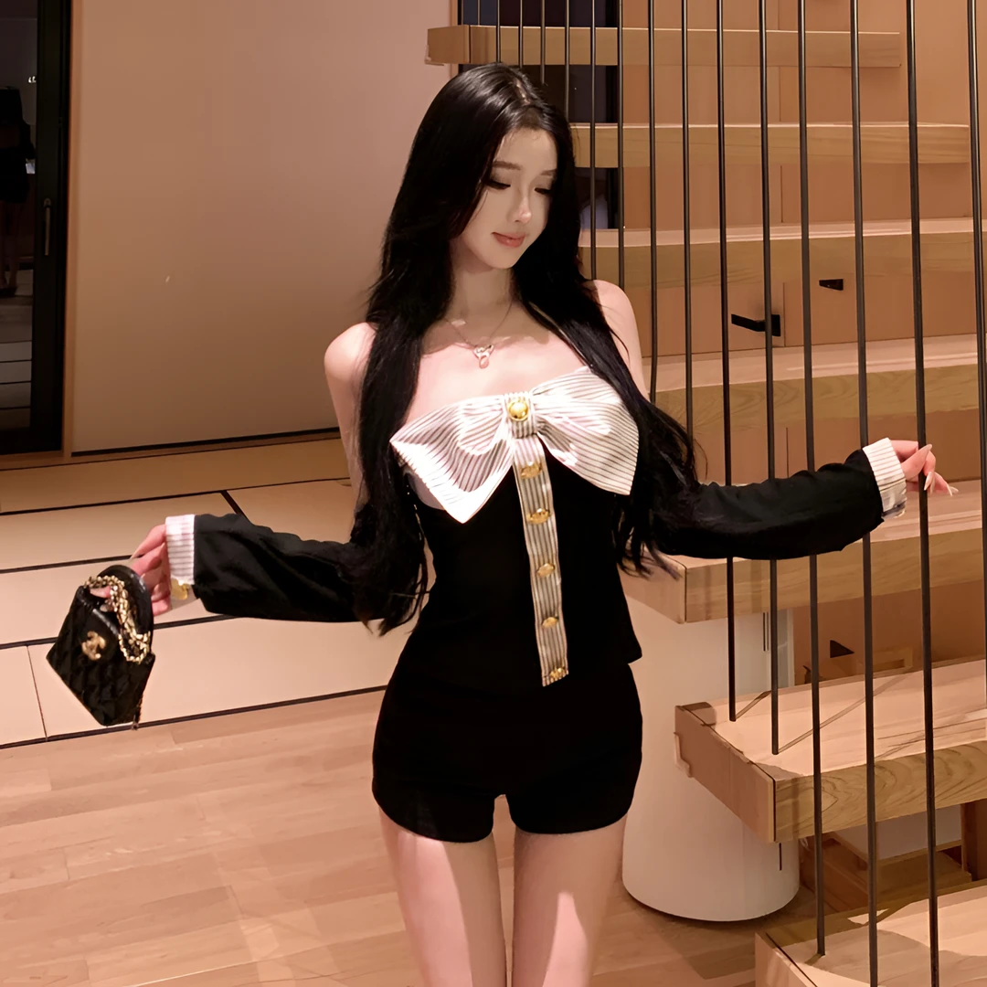 显瘦辣妹性感一字肩条纹拼接黑色长袖短款上衣纯欲露肩打底T恤