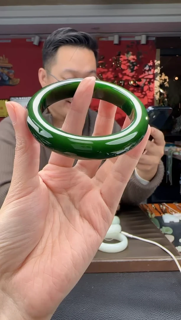 颈饰未镶嵌和田玉碧玉正装手镯54-61