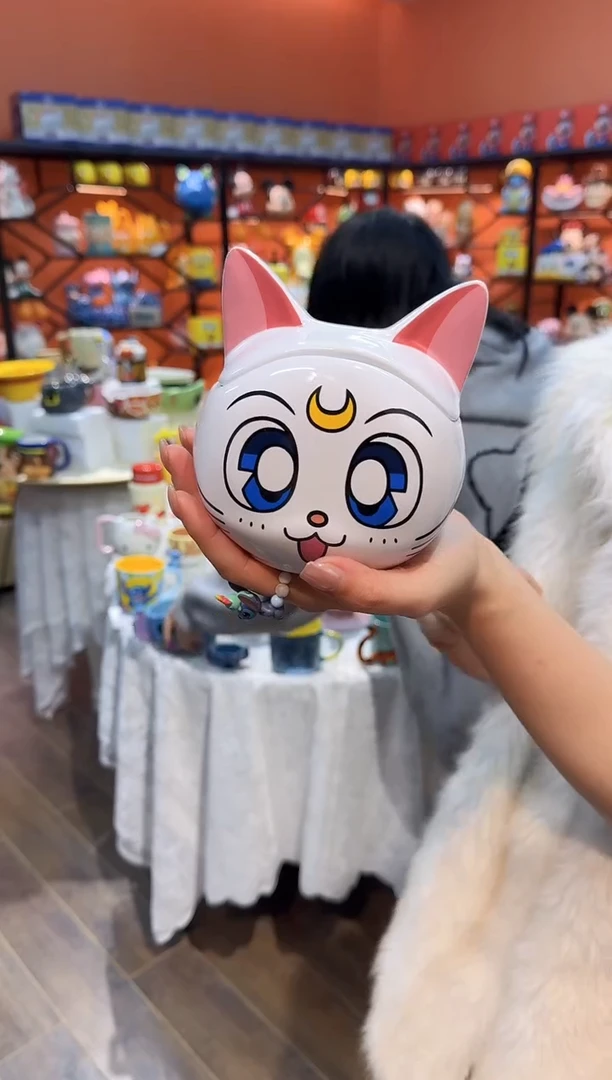 瓷片@@亚提密斯陶瓷带盖水杯