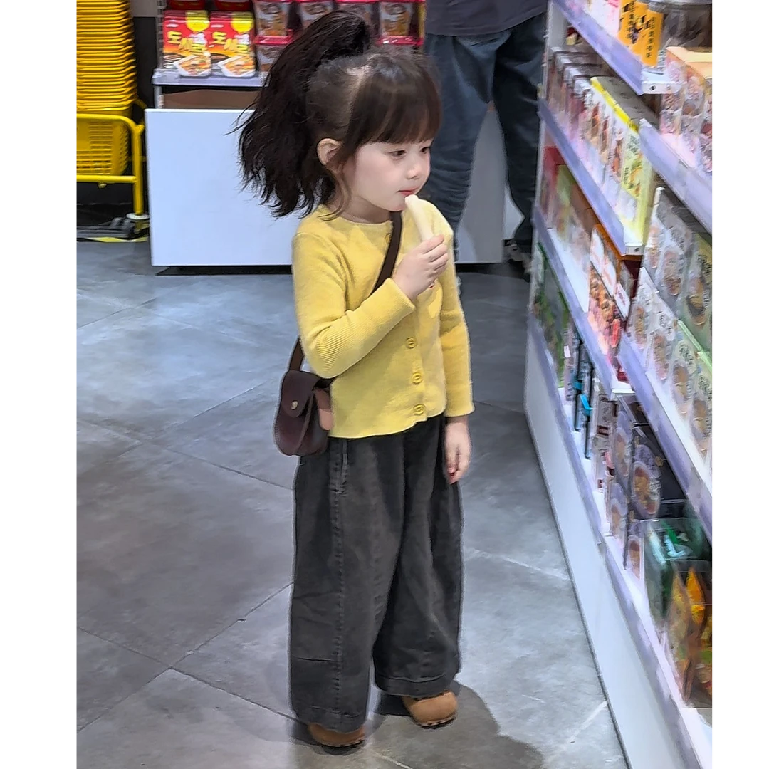 【2025新款爆款】韩系童装2025秋季新款黄色针织开衫高级牛仔裤套装