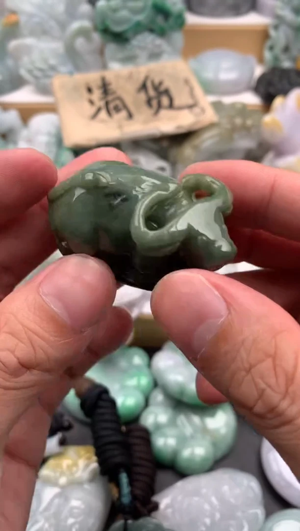 吊坠(不含链)未镶嵌翡翠1