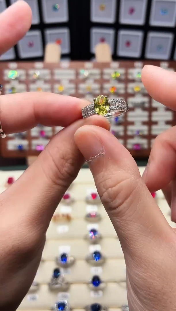 银S925镶嵌戒指金绿宝石1888