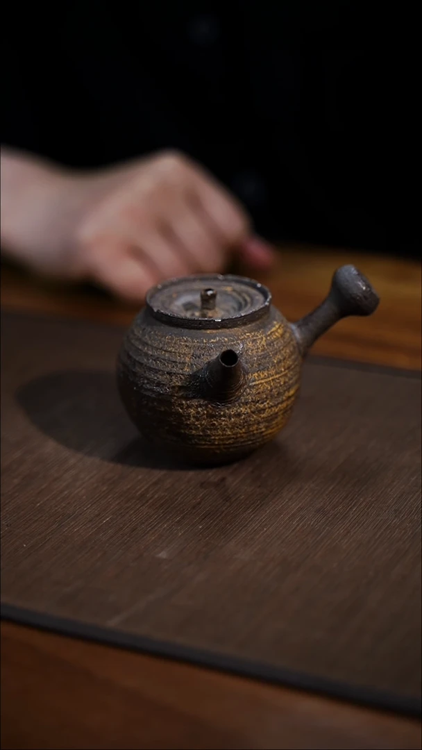 全手工制作  侘寂风侧把壶