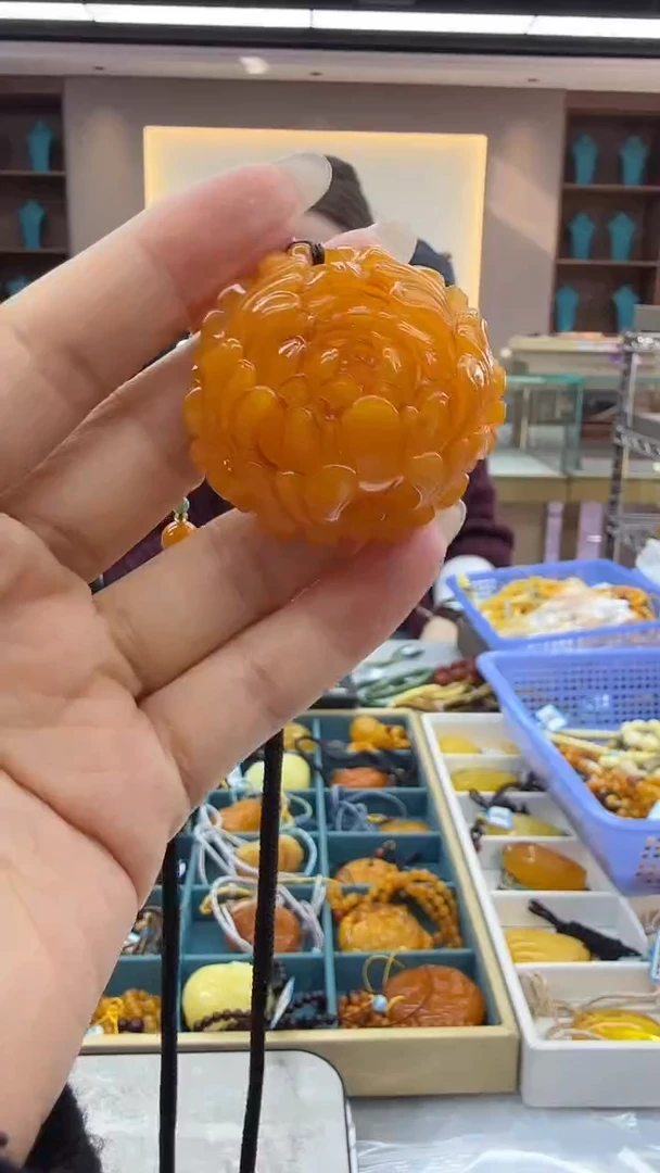 琥珀颈饰未镶嵌217秒拍号假一罚三