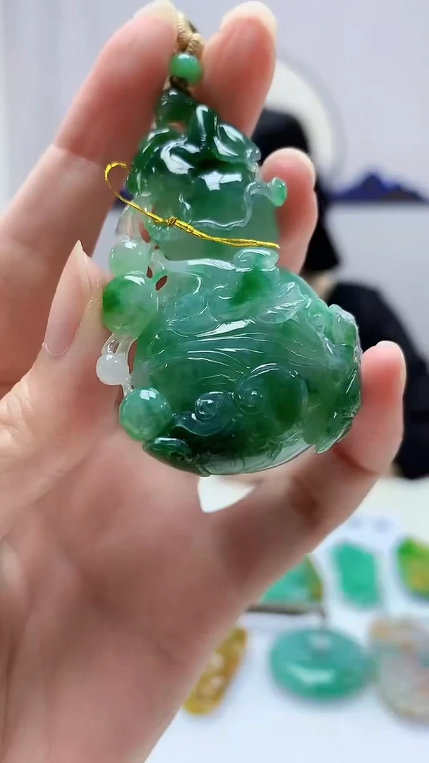 定制翡翠未镶嵌4852zm-毛货挂件85葫芦