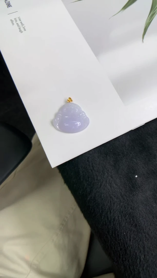 颈饰18K金镶嵌翡翠佛公