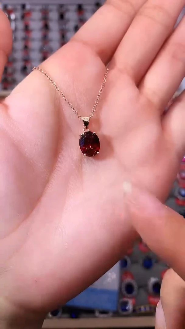 【闪购商品】石榴石吊坠(赠链)银S925镶嵌11111