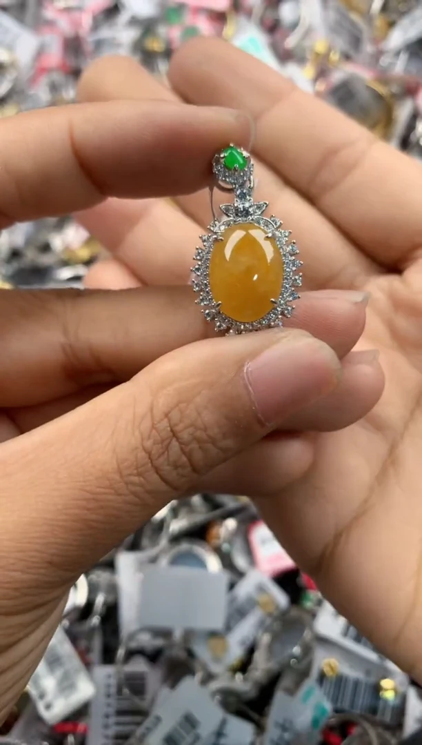 银S925镶嵌戒指翡翠666          7