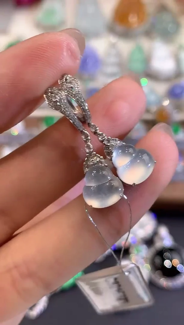 18K金镶嵌翡翠耳饰q41