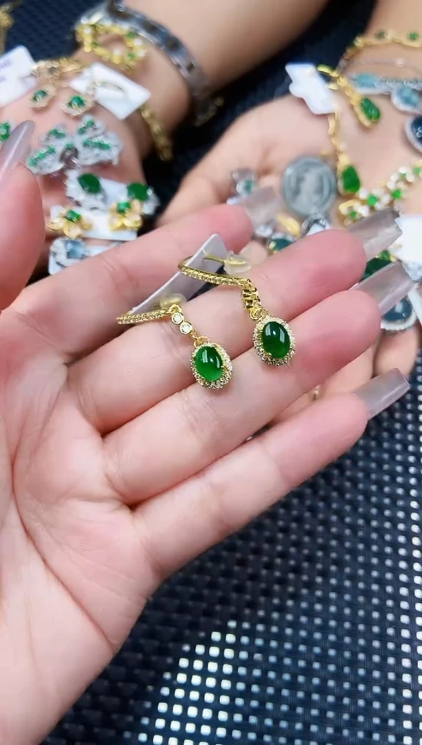 【闪购商品】翡翠耳饰未镶嵌111111111
