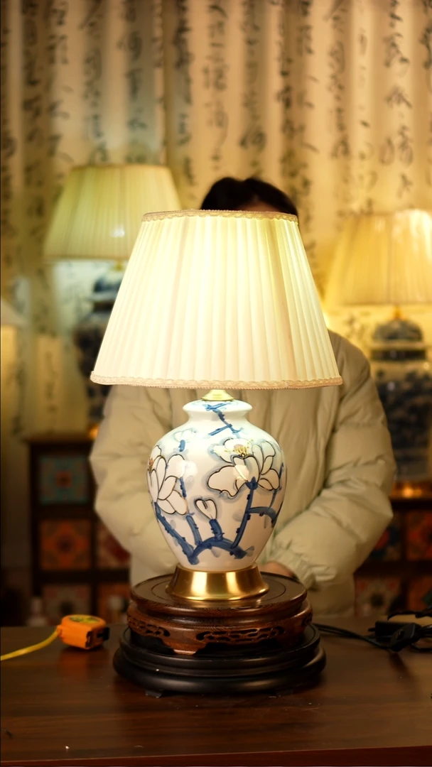 圆形款描金玉兰花50cm
