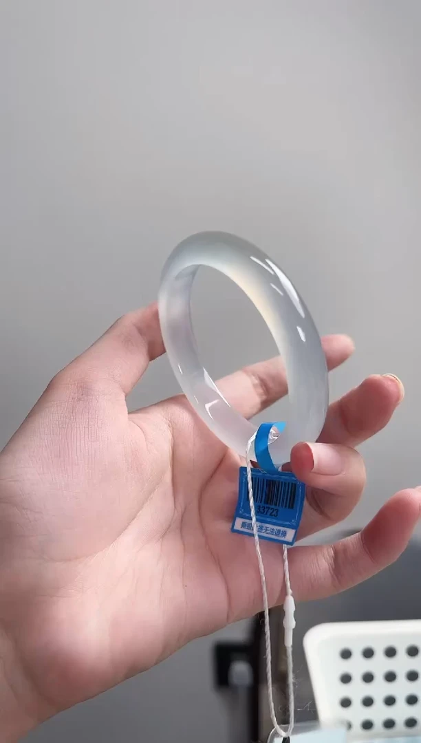 玛瑙/玉髓手镯未镶嵌56圈