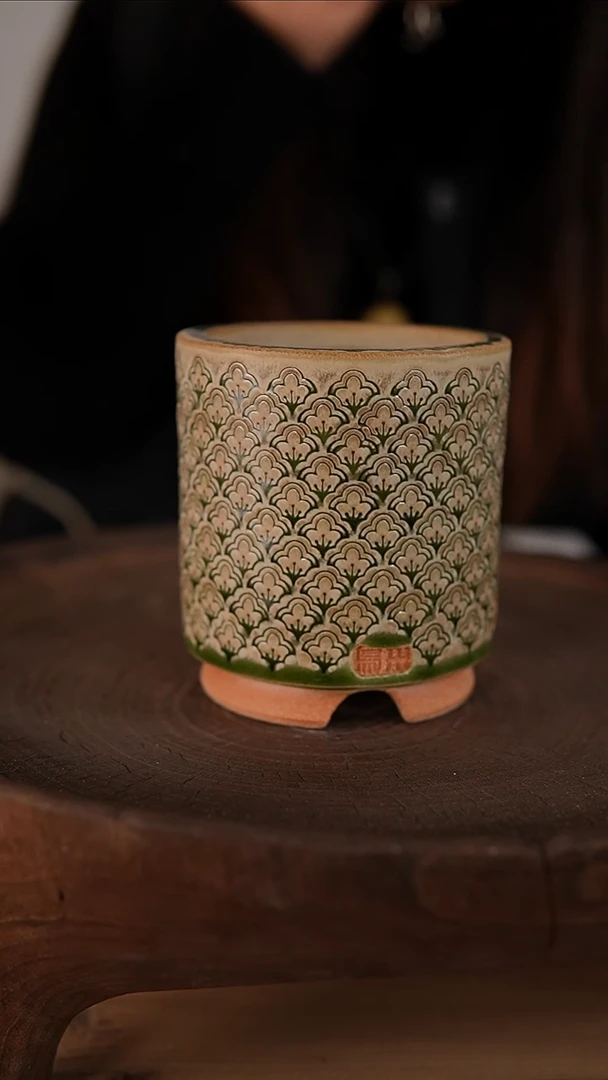 【闪购商品】红陶1-18-127默认有瑕口7.5