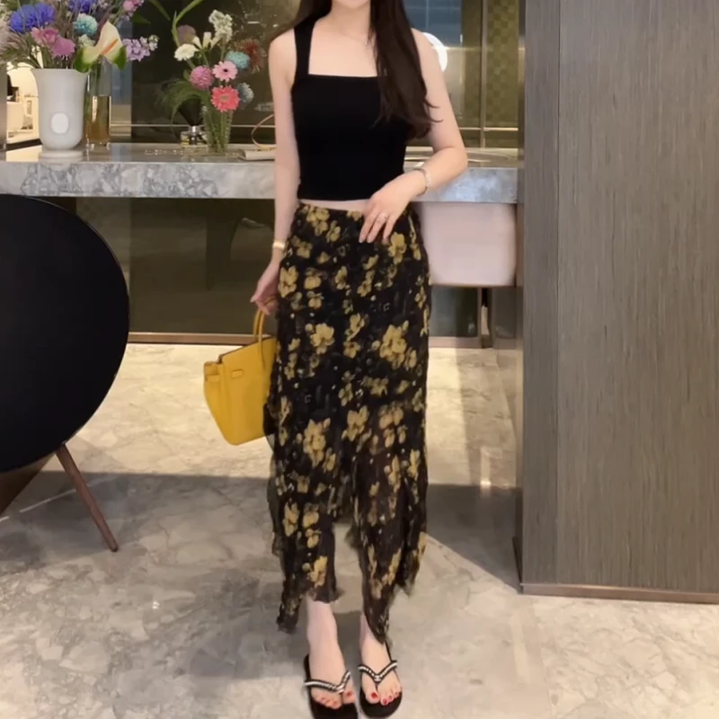 【黄玫瑰】2025百搭背心+高级感开叉气质复古碎花半身裙LK2502463