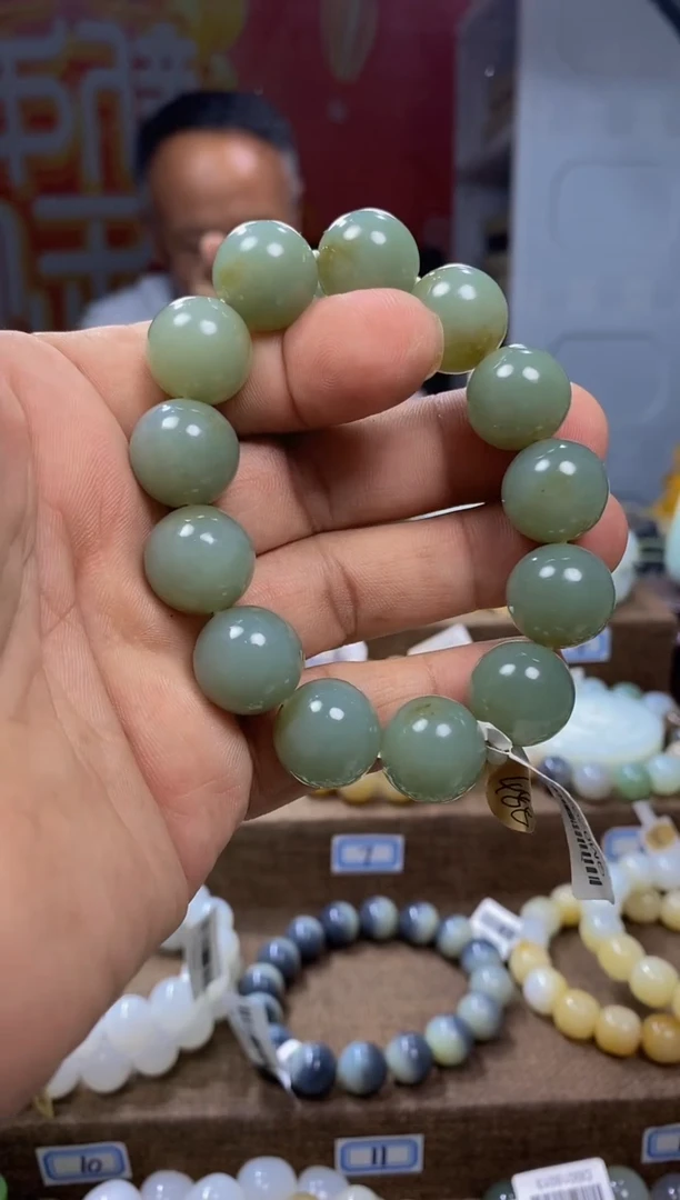 手串未镶嵌和田玉1