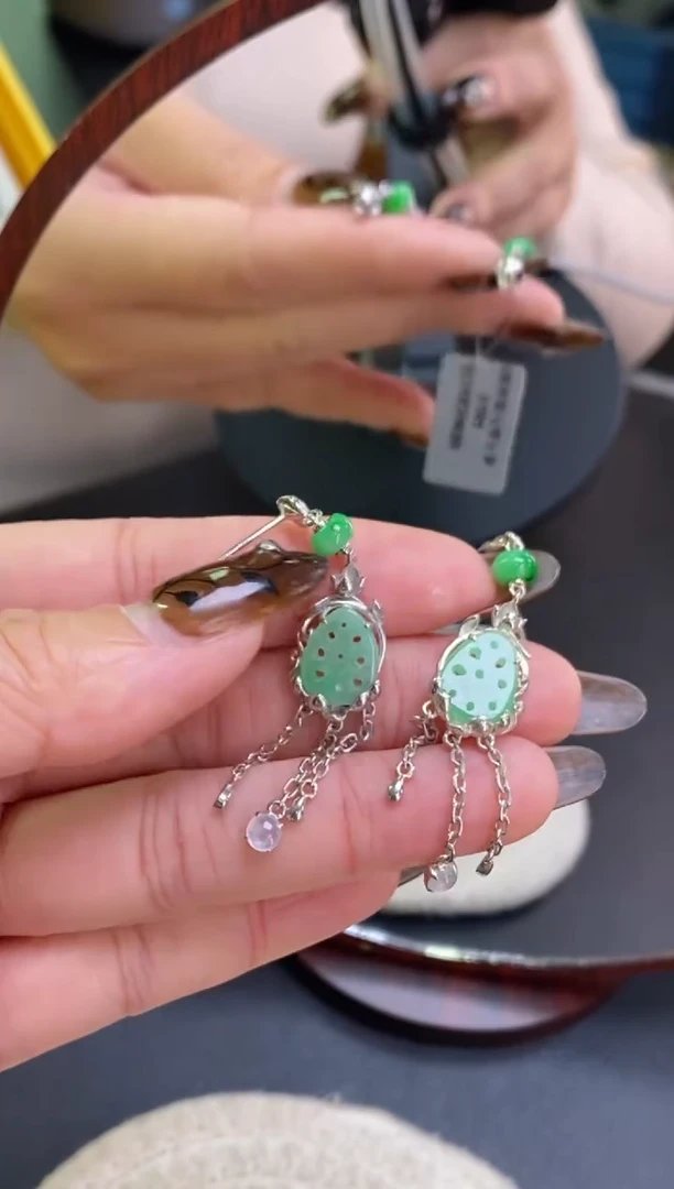 颈饰银S925镶嵌翡翠15887