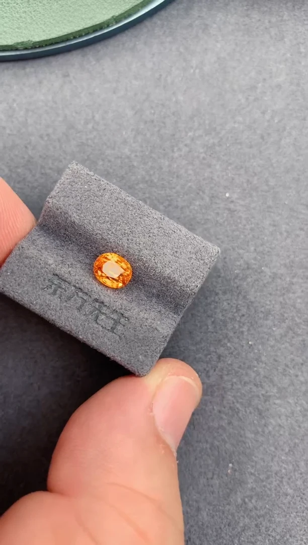 未镶嵌裸石定制石榴石1.5ct 芬达石 定制