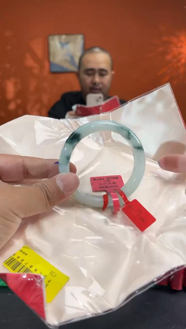 未镶嵌手镯翡翠6  55