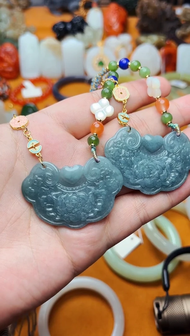 【闪购商品】翡翠颈饰未镶嵌如意锁多样性拍一发一