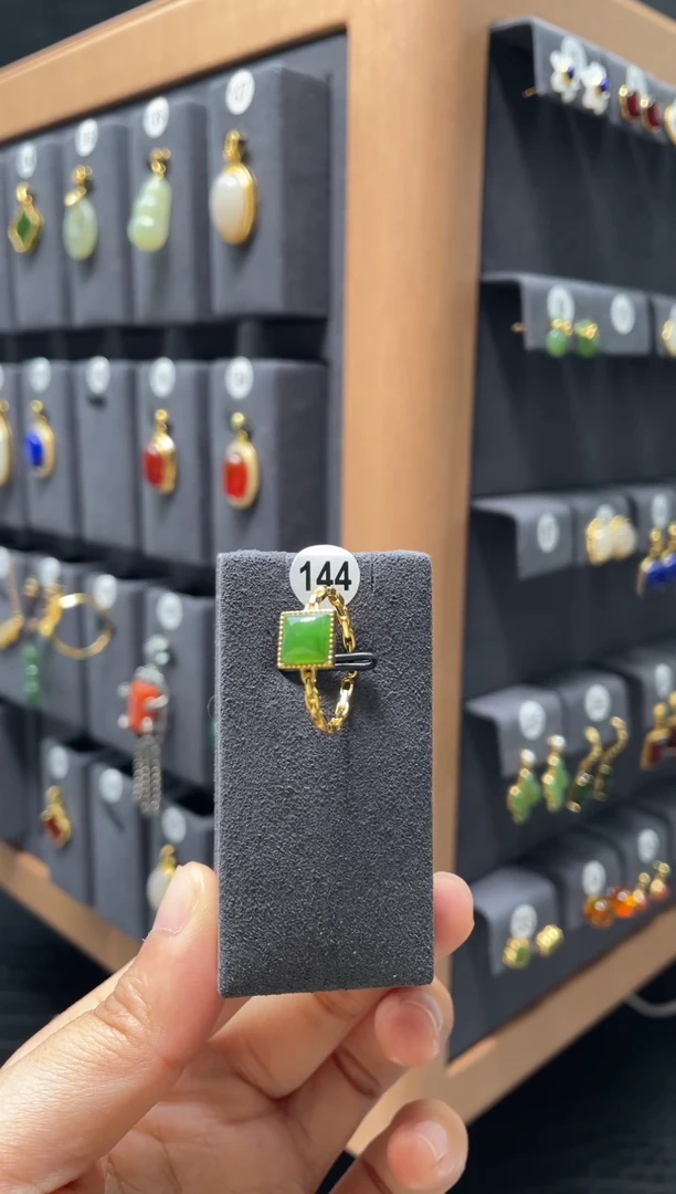 【闪购商品】和田玉戒指银S925镶嵌0144