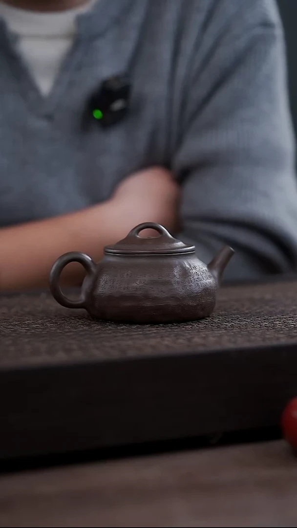 茶壶紫砂手捏壶【黑灯头】