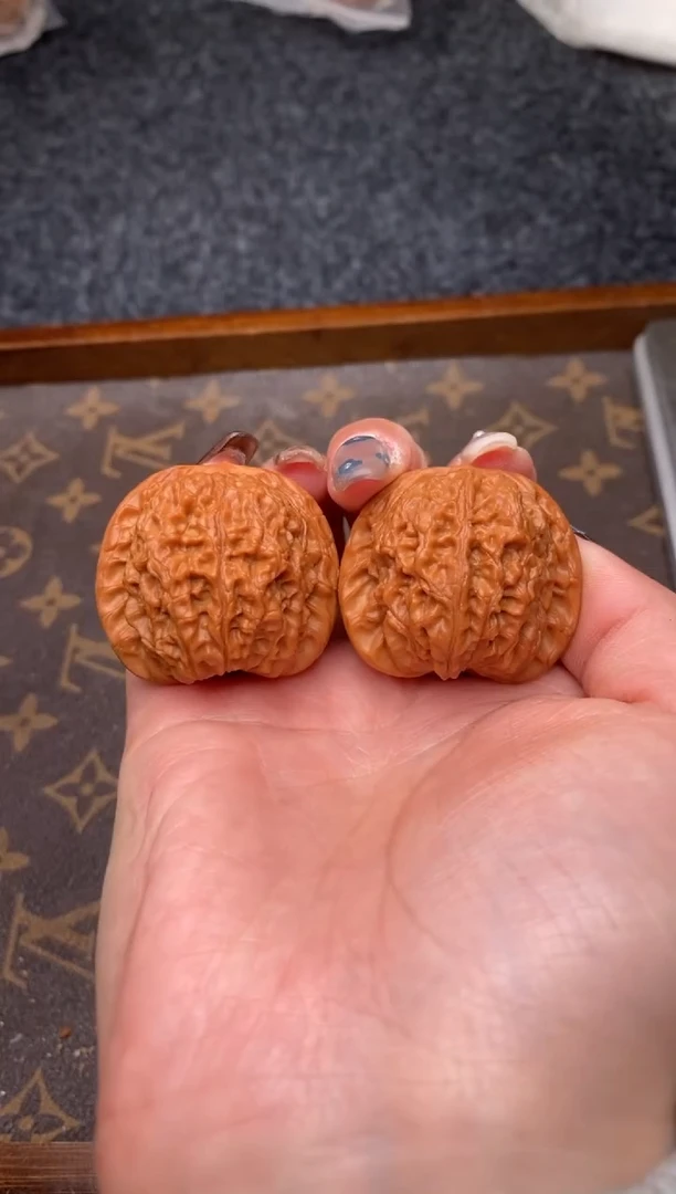 把件文玩核桃B269号38尺血麒麟