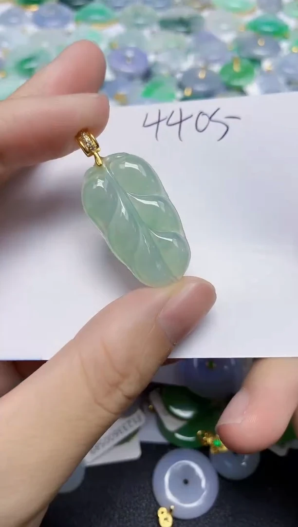 翡翠未镶嵌颈饰天然缅甸翡翠A货