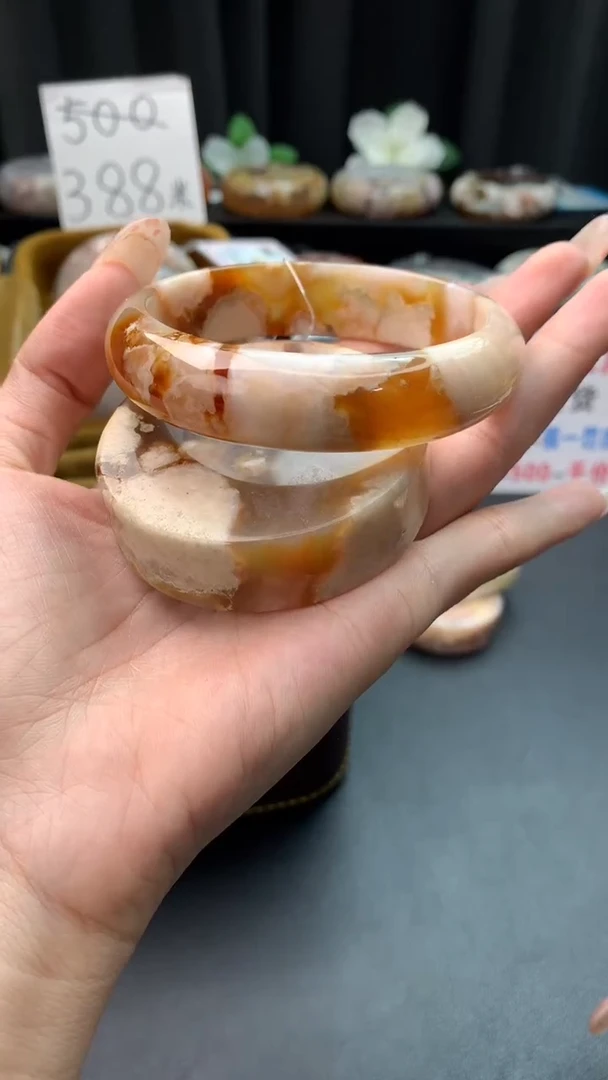 未镶嵌手镯石英质玉（60圈口）赠送镯心