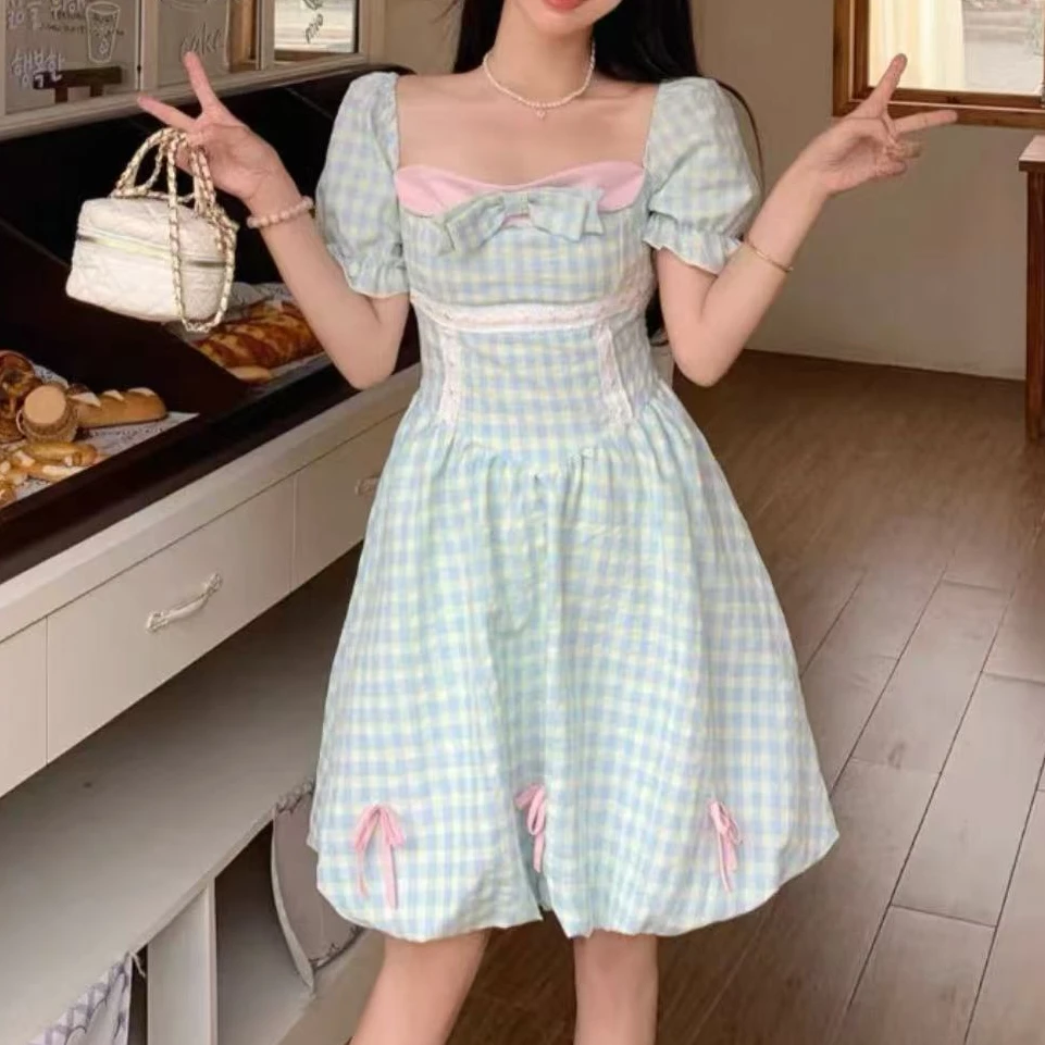 婷婷家温柔风甜美连衣裙女夏季法式方领裙子收腰显瘦复古格子裙