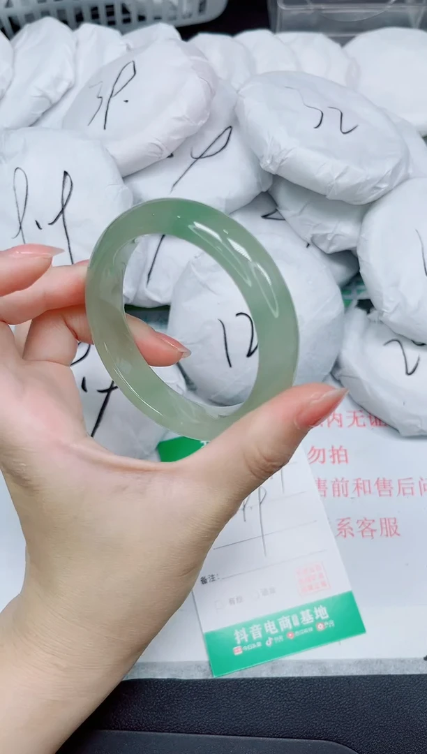 石英质玉手镯未镶嵌299-55