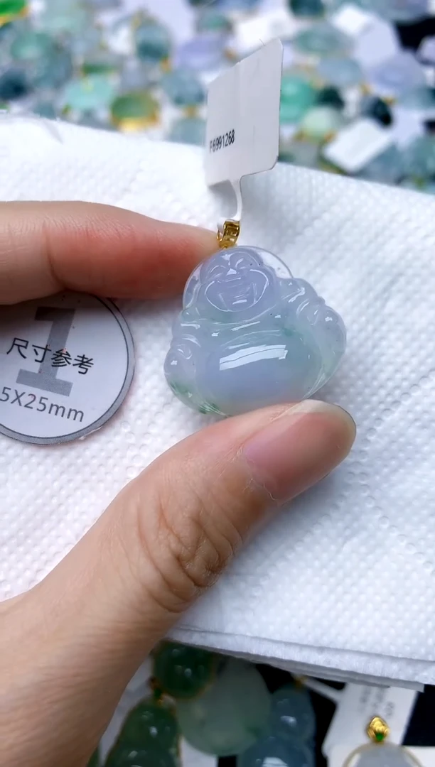 颈饰18K金镶嵌翡翠天然A货翡翠