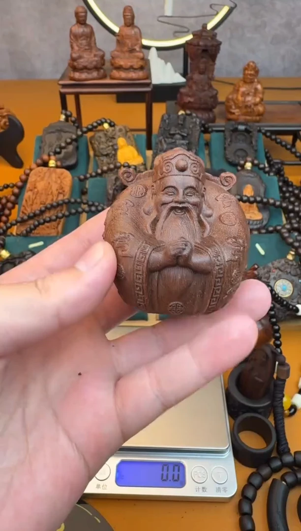 贡木其他《巴布亚贡木》新品血月星空  财神摆件