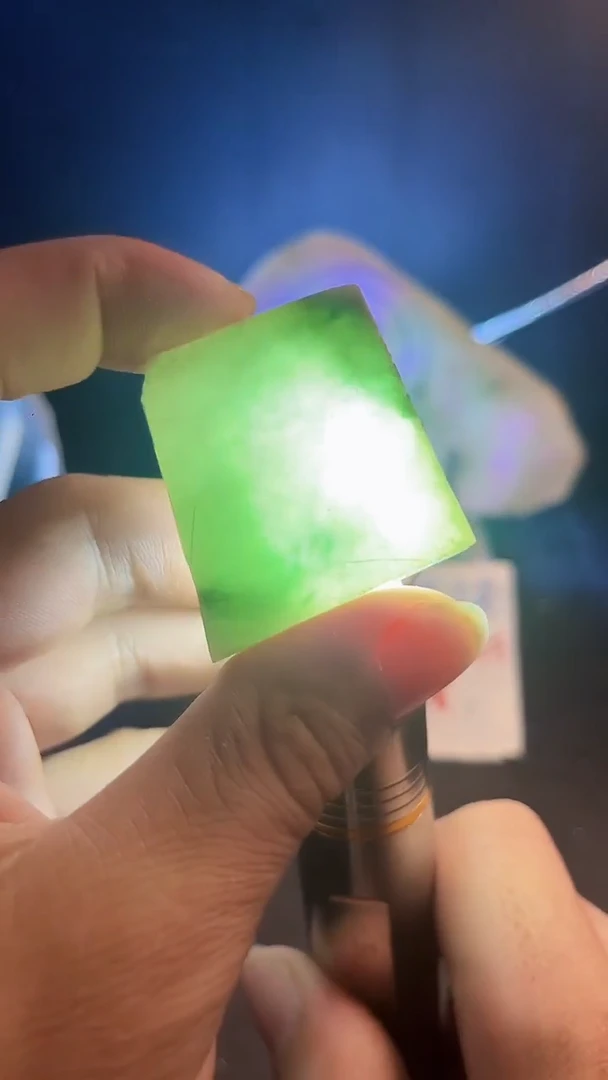 翡翠裸石王*天然翡翠