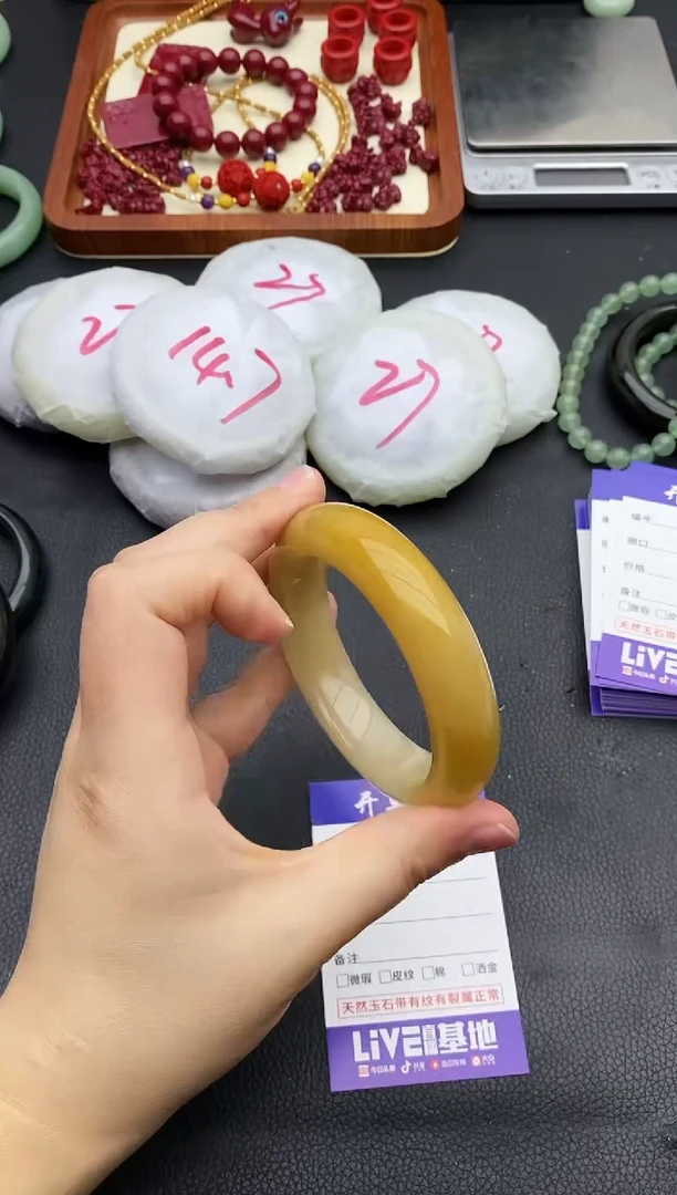 未镶嵌手镯石英质玉65+56/57
