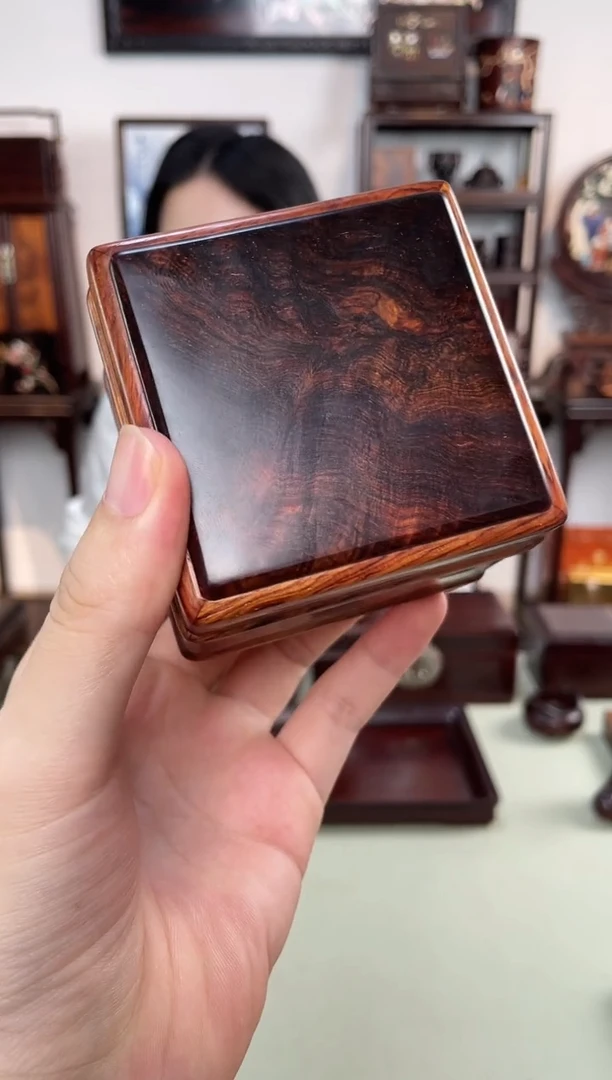 香枝木类成套家具海黄盒子