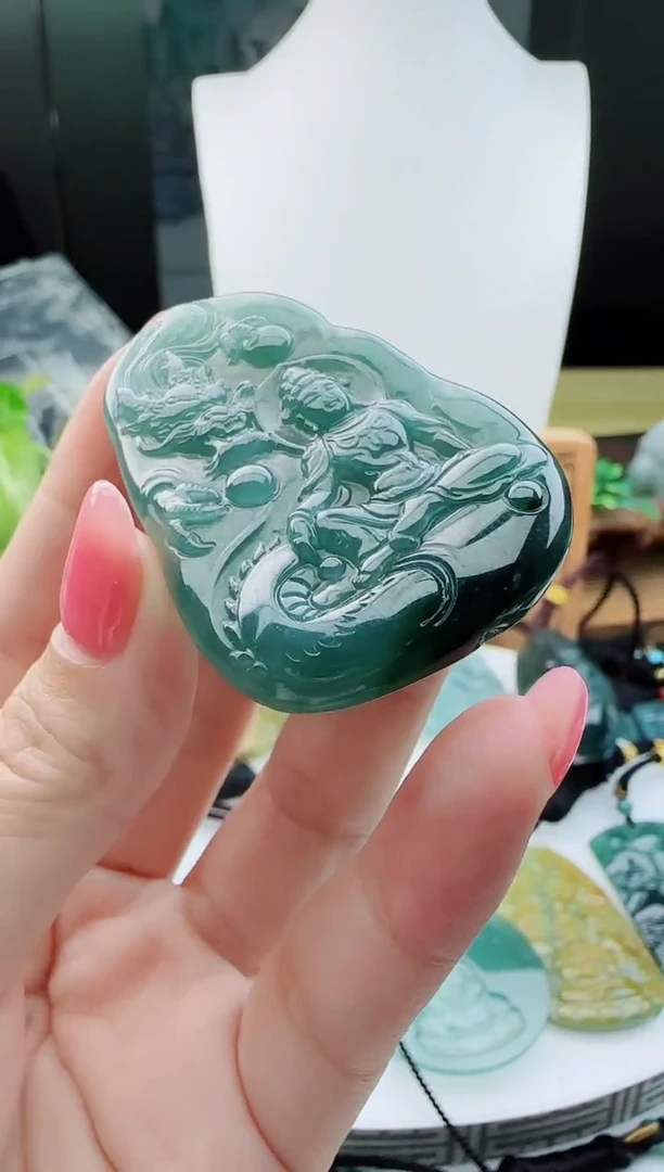 【闪购商品】翡翠颈饰未镶嵌多样性随机一件发货