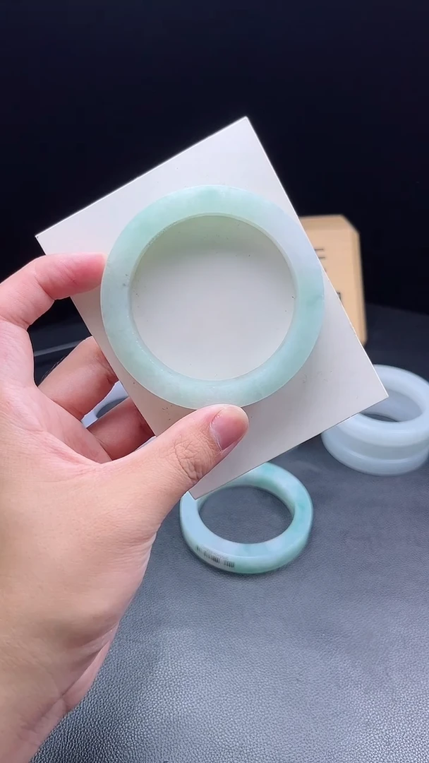 未镶嵌手镯定制翡翠竹**格定制