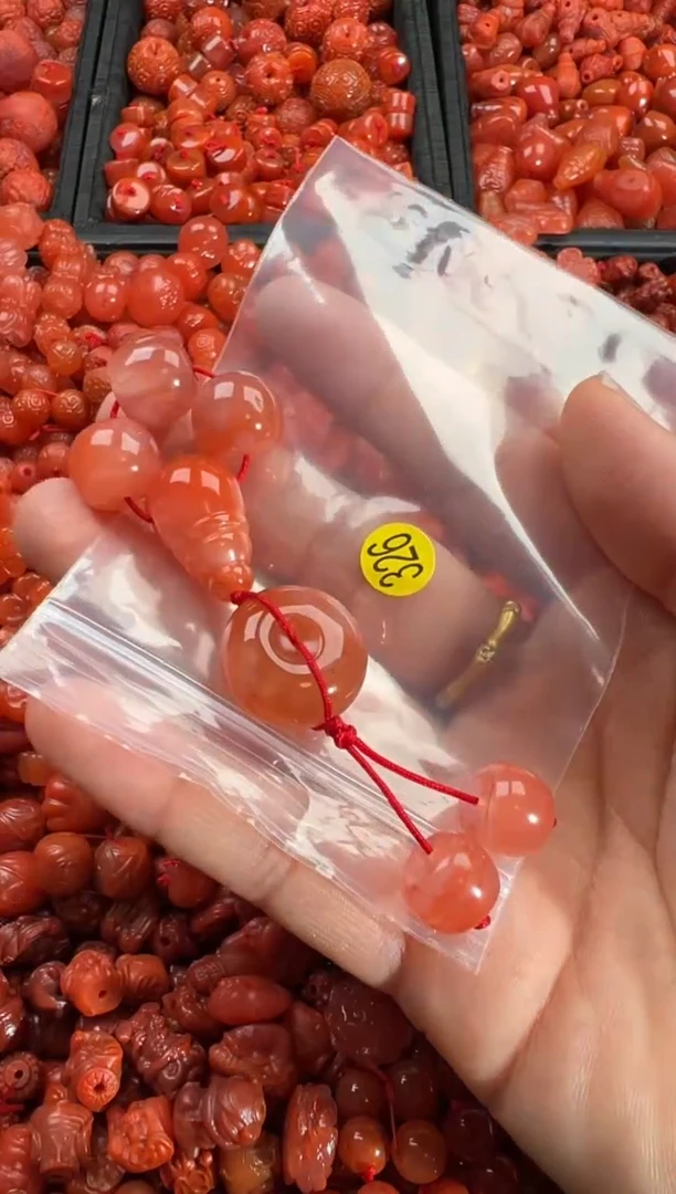 【闪购商品】南红玛瑙颈饰未镶嵌1