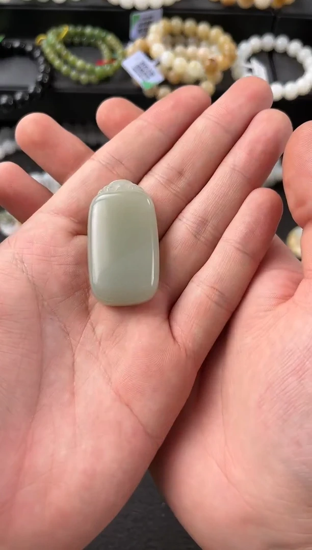 【闪购商品】和田玉无事牌未镶嵌且末青白无事牌微色差