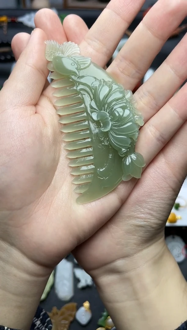 未镶嵌和田玉摆件牡丹花梳子06