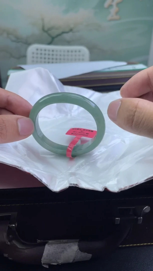 翡翠手镯未镶嵌5
