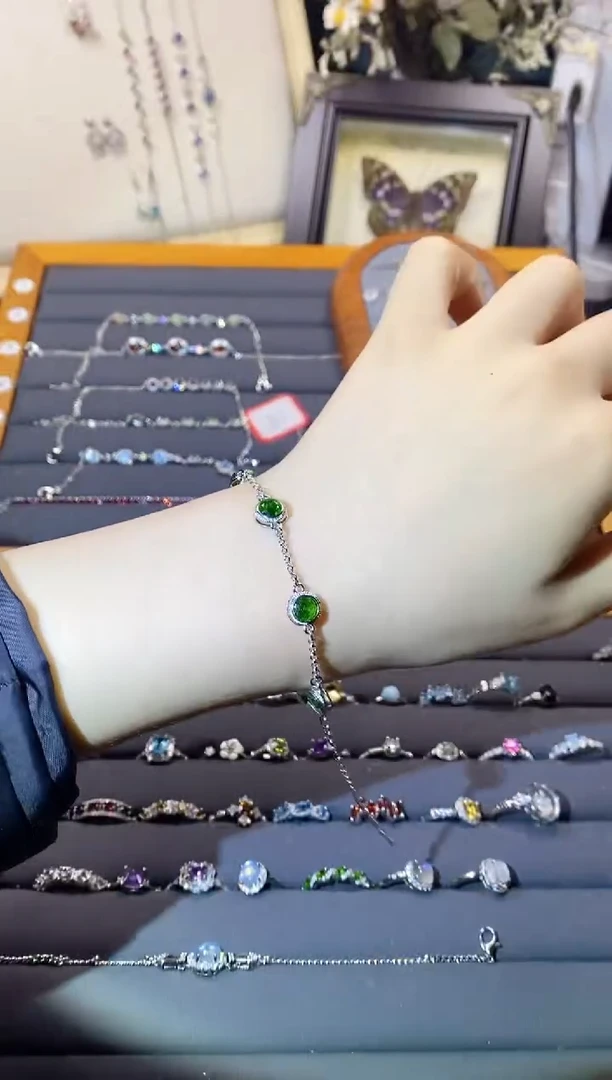 【闪购商品】水晶手链银S925镶嵌A54