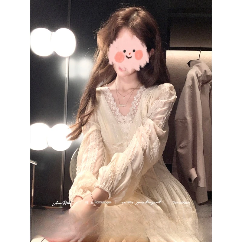 长款v领收腰长袖雪纺连衣裙女秋季法式复古气质显瘦a字裙子