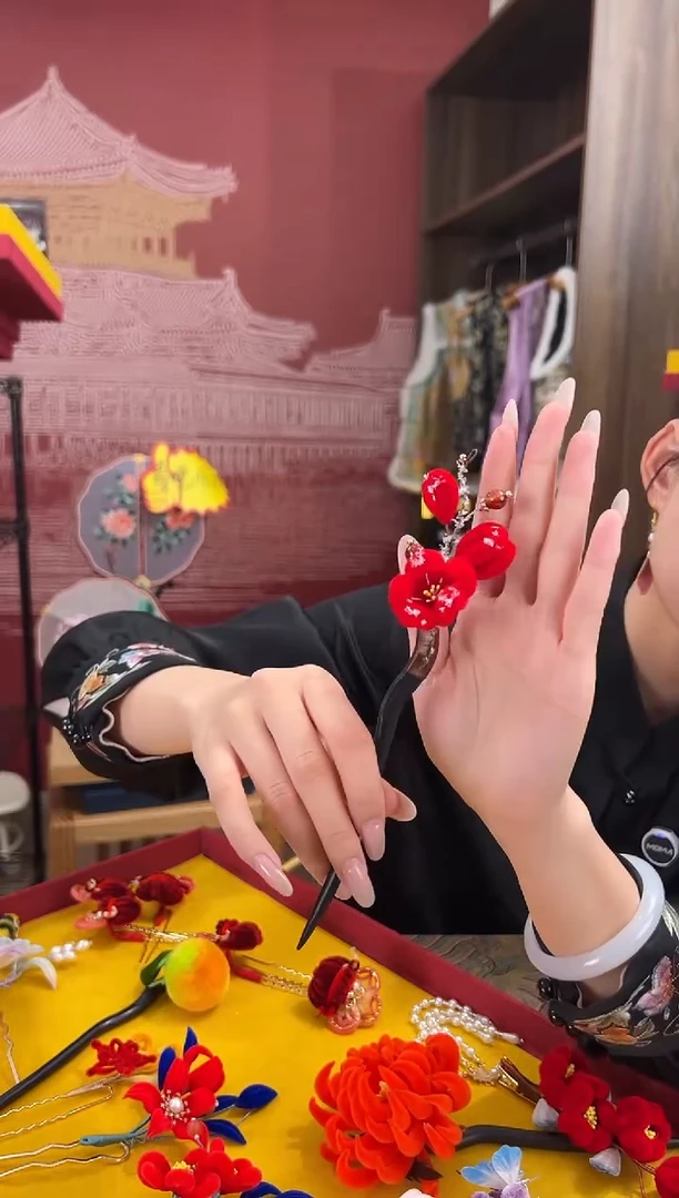 【闪购商品】刺绣非遗绒花（发饰）