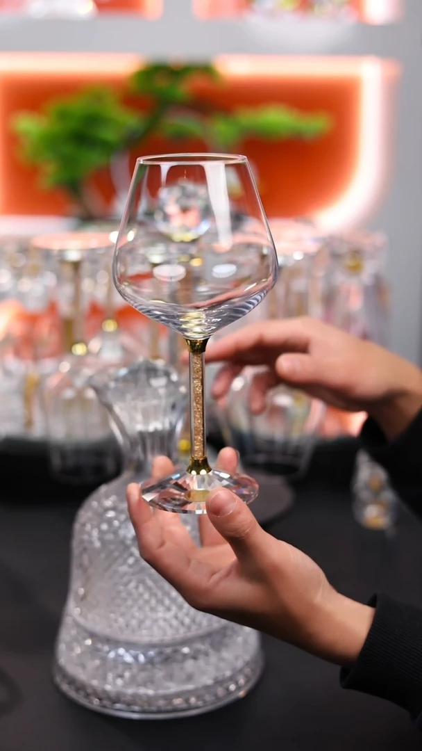 【闪购商品】红酒杯600毫升12个+漩涡醒酒器1