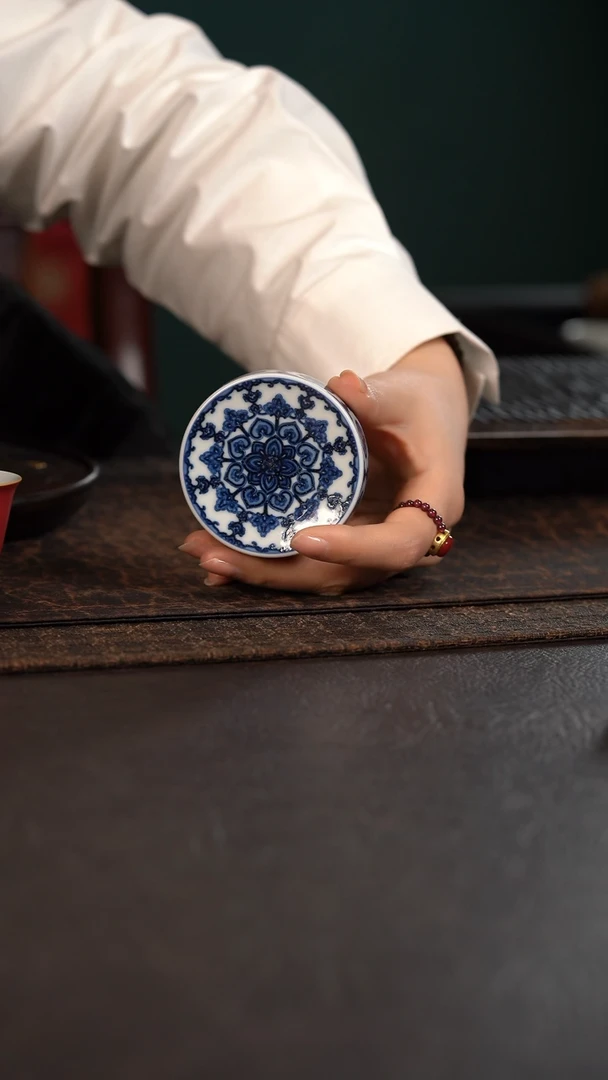 【闪购商品】杯洪印慕明宝相小饼状盖置