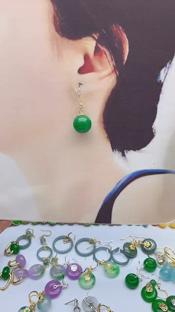 14K金镶嵌石英质玉（天山翠）耳饰44